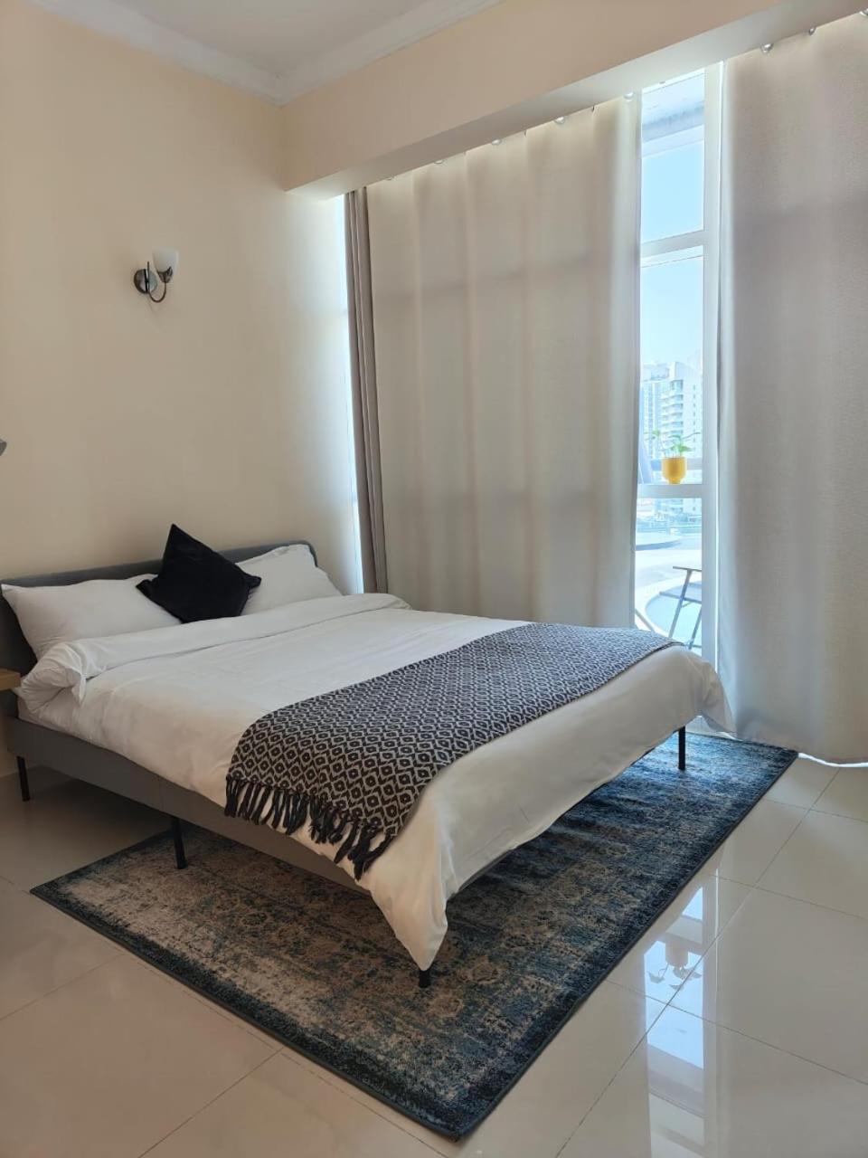 Studio In The Heart Of Sports City -Great View & Amenities! 두바이 외부 사진